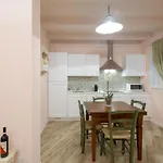Rosa In Der Toskana By Interhome Daire